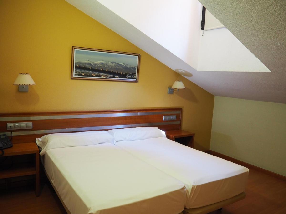 Ele Mirador De Santa Ana Hotell Ávila Exteriör bild